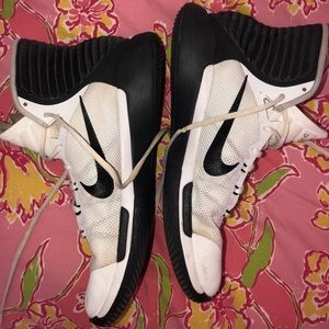 Women’s 2016 basketball shoes